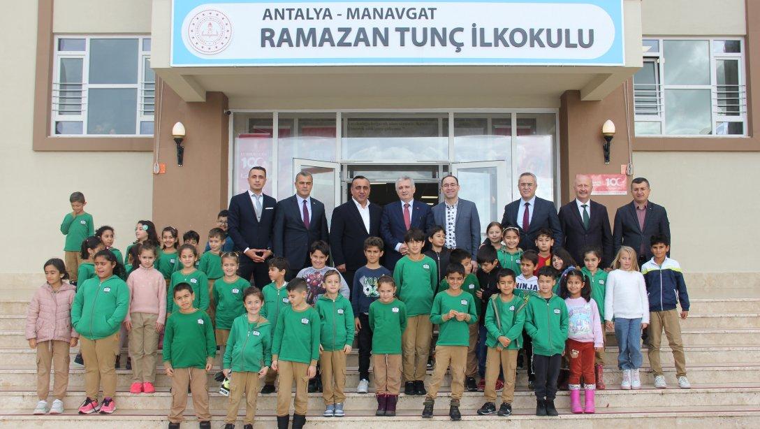 2023 - 2024 Eğitim Öğretim Yılı Ara Tatil Karne Töreni Ramazan Tunç İlkokulu'nda Yapıldı